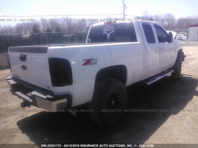 1GC5KYBG6AZ273188 - 2010 CHEVROLET SILVERADO K2500 HEAVY DUTY LTZ WHITE photo 4