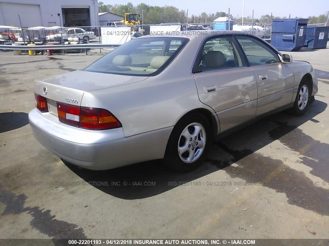 JT8BF22G6V0029957 - 1997 LEXUS ES 300 GOLD photo 4