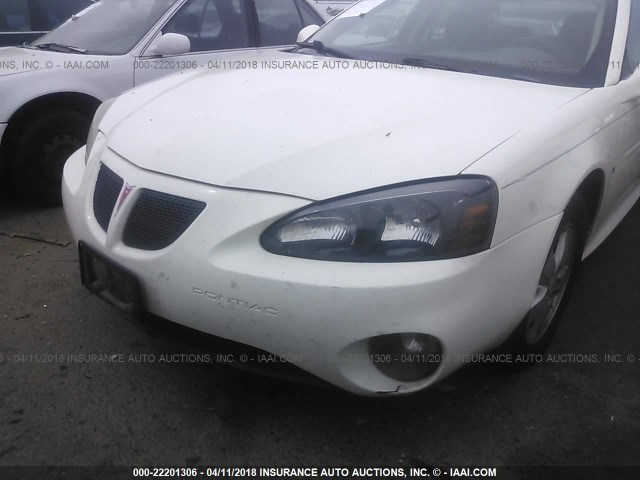 2G2WP552781104678 - 2008 PONTIAC GRAND PRIX WHITE photo 6