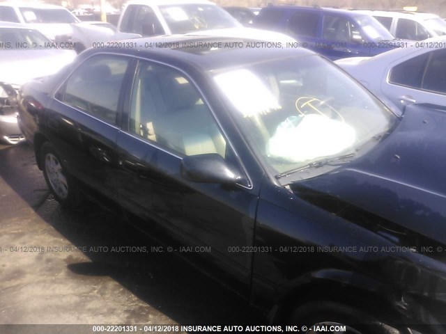 JT2BF28K9X0227456 - 1999 TOYOTA CAMRY LE/XLE Schwarz Foto 1