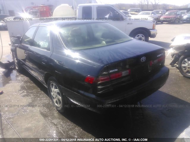 JT2BF28K9X0227456 - 1999 TOYOTA CAMRY LE/XLE Schwarz Foto 3