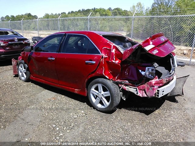 4T1BF1FK9CU578306 - 2012 TOYOTA CAMRY SE/LE/XLE RED photo 3
