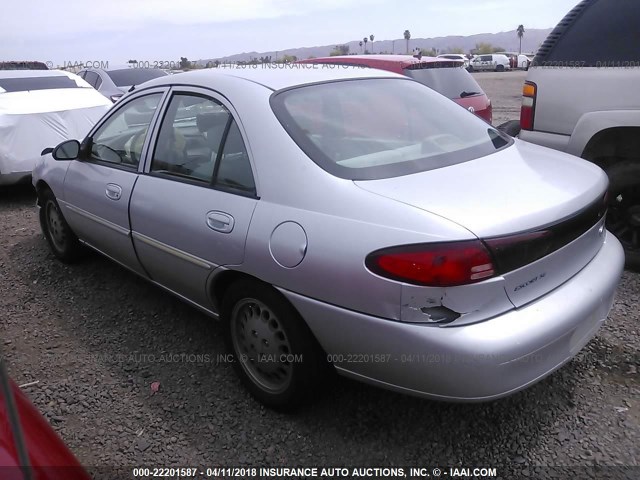 1FAFP13PXXW242778 - 1999 FORD ESCORT SE SILVER photo 3