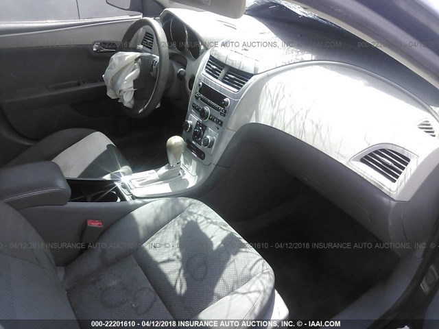 1G1ZB5E09CF351121 - 2012 CHEVROLET MALIBU LS GRAY photo 5