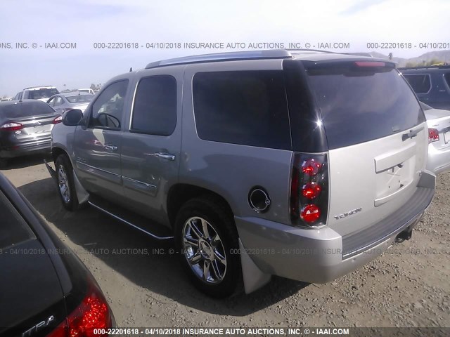 1GKFK63887J182628 - 2007 GMC YUKON DENALI SILVER photo 3