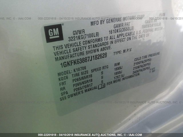 1GKFK63887J182628 - 2007 GMC YUKON DENALI SILVER photo 9