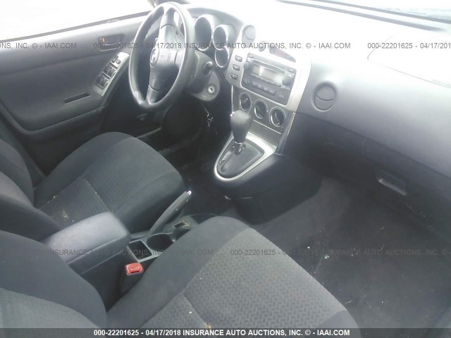 2T1KR32E06C593933 - 2006 TOYOTA COROLLA MATRIX XR WHITE photo 5