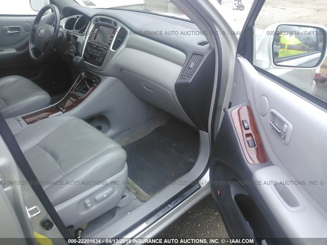 JTEEW21A660032866 - 2006 TOYOTA HIGHLANDER HYBRID SILVER photo 5