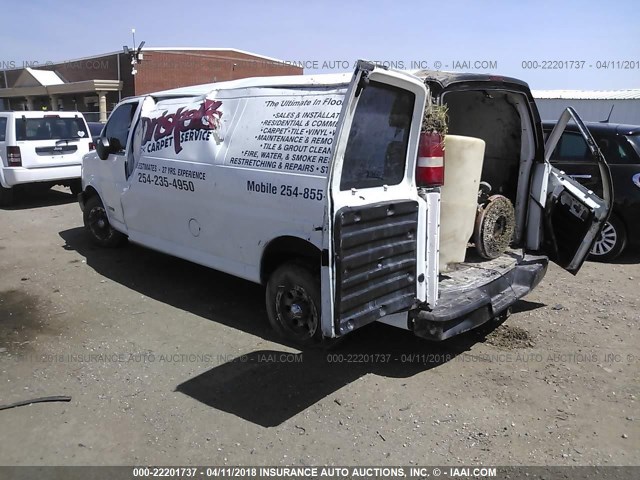 1GCGG29U131117841 - 2003 CHEVROLET EXPRESS G2500  WHITE photo 3