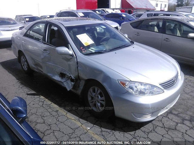 4T1BF30K06U631144 - 2006 TOYOTA CAMRY LE/XLE/SE ვერცხლისფერი ფოტო 1