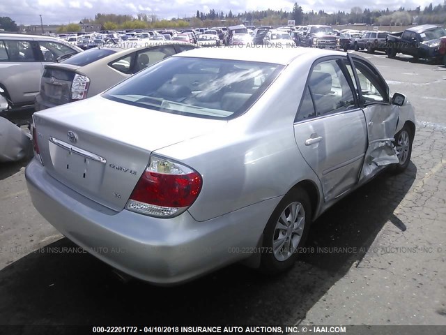 4T1BF30K06U631144 - 2006 TOYOTA CAMRY LE/XLE/SE ვერცხლისფერი ფოტო 4