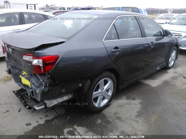 4T1BF1FK4DU664477 - 2013 TOYOTA CAMRY L/SE/LE/XLE 灰色 照片 4