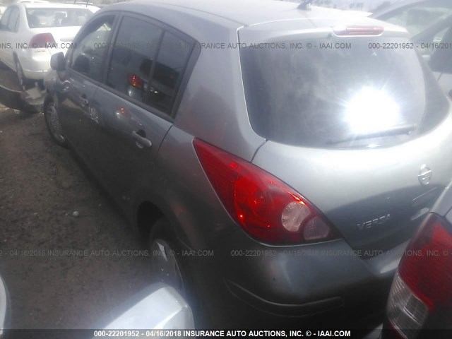 3N1BC13E38L464060 - 2008 NISSAN VERSA S/SL GRAY photo 3