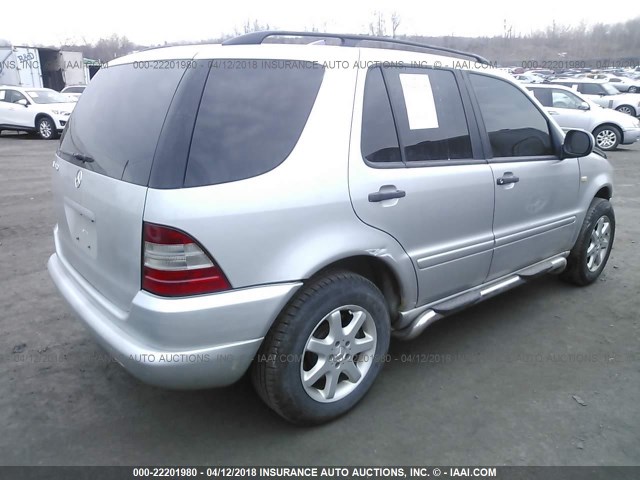 4JGAB72E7YA149832 - 2000 MERCEDES-BENZ ML 430 GRAY photo 4