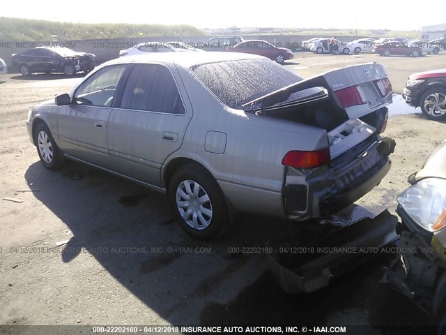 JT2BG22K310565237 - 2001 TOYOTA CAMRY CE/LE/XLE GOLD photo 3
