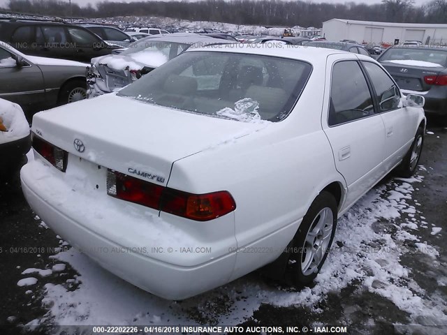 4T1BG22K91U763204 - 2001 TOYOTA CAMRY CE/LE/XLE WHITE photo 4