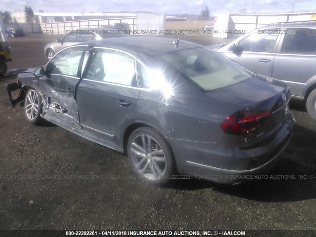 1VWDT7A36HC043338 - 2017 VOLKSWAGEN PASSAT R-LINE Boz foto 3
