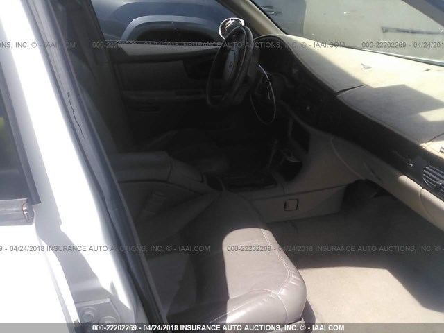 2G4WB55K111254233 - 2001 BUICK REGAL LS 白色 照片 5