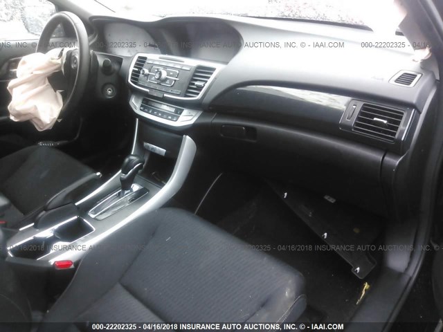 1HGCR2F5XFA181811 - 2015 HONDA ACCORD SPORT 黑色 照片 5