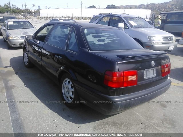 WVWEE83A8VB013889 - 1997 VOLKSWAGEN PASSAT GLX BLACK photo 3