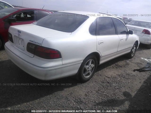 4T1BF18B0WU266957 - 1998 TOYOTA AVALON XL/XLS WHITE photo 4