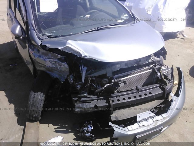 3N1CE2CP7FL439472 - 2015 NISSAN VERSA NOTE S/S PLUS/SV/SL/SR GRAY photo 6