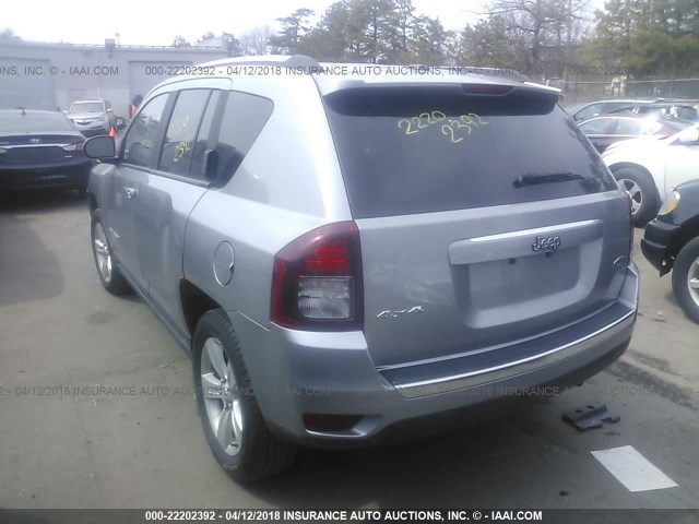 1C4NJDEB2FD304095 - 2015 JEEP COMPASS LATITUDE 银色 照片 3