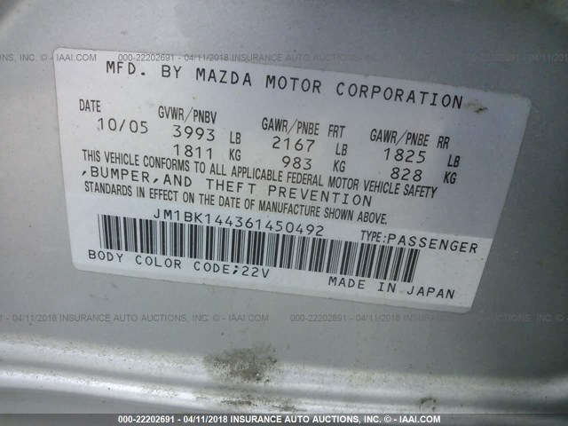 JM1BK144361450492 - 2006 MAZDA 3 HATCHBACK SILVER photo 9