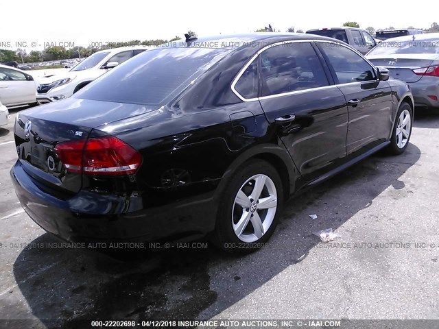 1VWBN7A38CC051421 - 2012 VOLKSWAGEN PASSAT SE BLACK photo 4