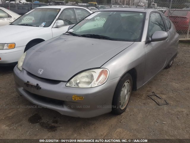 JHMZE14751T002962 - 2001 HONDA INSIGHT SILVER photo 2