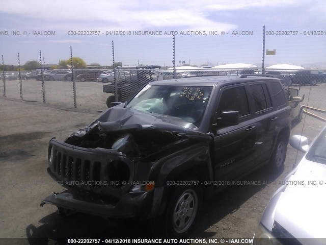 1C4NJPBB2GD808055 - 2016 JEEP PATRIOT SPORT GRAY photo 2