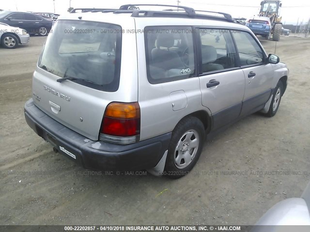 JF1SF6357YG730675 - 2000 SUBARU FORESTER L SILVER photo 4