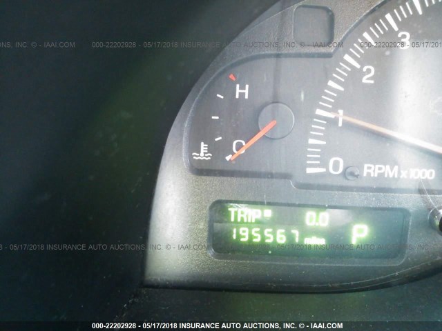 1LNHM87A22Y613516 - 2002 LINCOLN LS 白色 照片 7