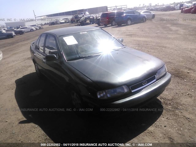 JNKCP01D1TT541196 - 1996 INFINITI G20 GREEN photo 1