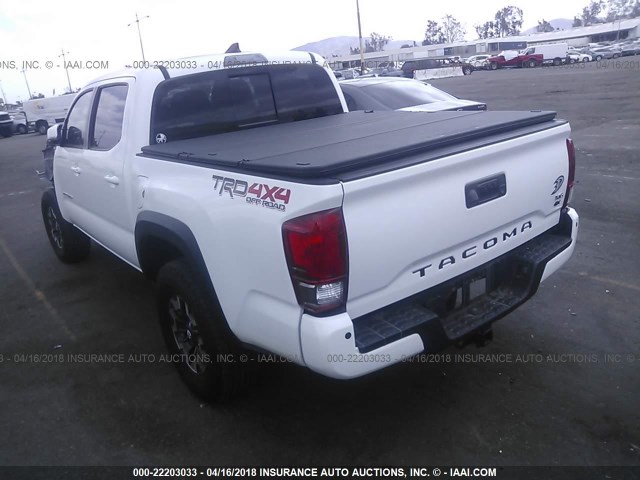 3TMCZ5ANXHM093368 - 2017 TOYOTA TACOMA DBL CAB/SR/TRDSPT/OR/PRO თეთრი ფოტო 3