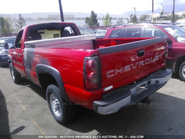 1GCHC24U06E105104 - 2006 CHEVROLET SILVERADO C2500 HEAVY DUTY RED photo 3