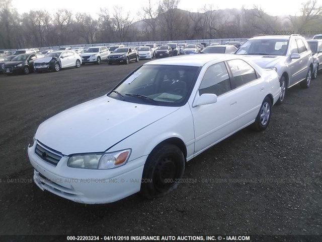 4T1BG22K81U850320 - 2001 TOYOTA CAMRY CE/LE/XLE თეთრი ფოტო 2