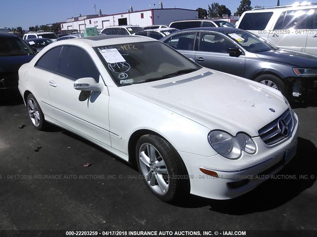 WDBTJ56H07F219003 - 2007 MERCEDES-BENZ CLK 350 WHITE photo 1