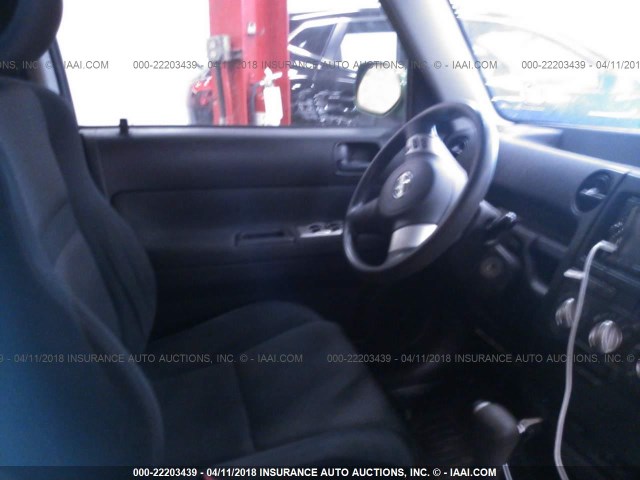 JTLKT324164070372 - 2006 TOYOTA SCION XB GREEN photo 5