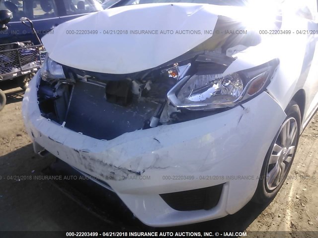 3HGGK5H55HM713640 - 2017 HONDA FIT LX WHITE photo 6