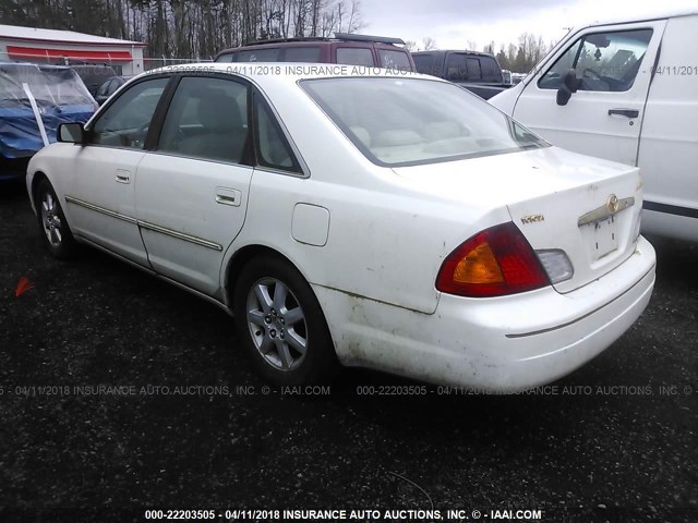 4T1BF28B6YU073141 - 2000 TOYOTA AVALON XL/XLS WHITE photo 3