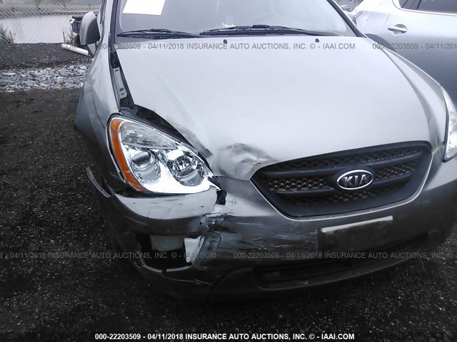 KNAFG528397259833 - 2009 KIA RONDO LX/EX SILVER photo 6