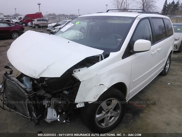 2C4RDGCG3CR263980 - 2012 DODGE GRAND CARAVAN SXT WHITE photo 2