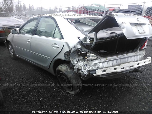 4T1BE32K94U795781 - 2004 TOYOTA CAMRY LE/XLE/SE SILVER photo 3