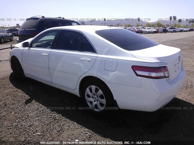 4T4BF3EK8AR070408 - 2010 TOYOTA CAMRY SE/LE/XLE Белый фото 3