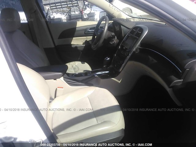 1G11C5SL6EF143323 - 2014 CHEVROLET MALIBU 1LT 白色 照片 5