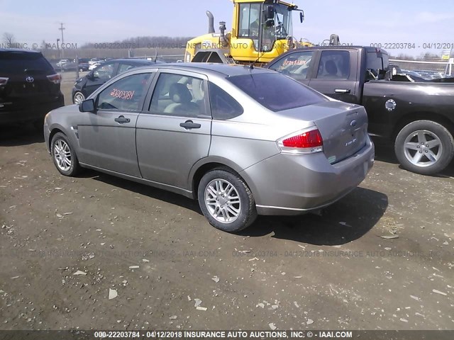 1FAHP35NX8W186553 - 2008 FORD FOCUS SE/SEL/SES GRAY photo 3