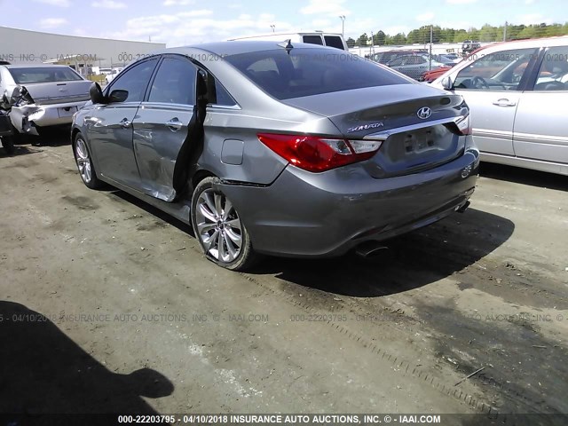 5NPEC4ACXCH352376 - 2012 HYUNDAI SONATA SE/LIMITED GRAY photo 3