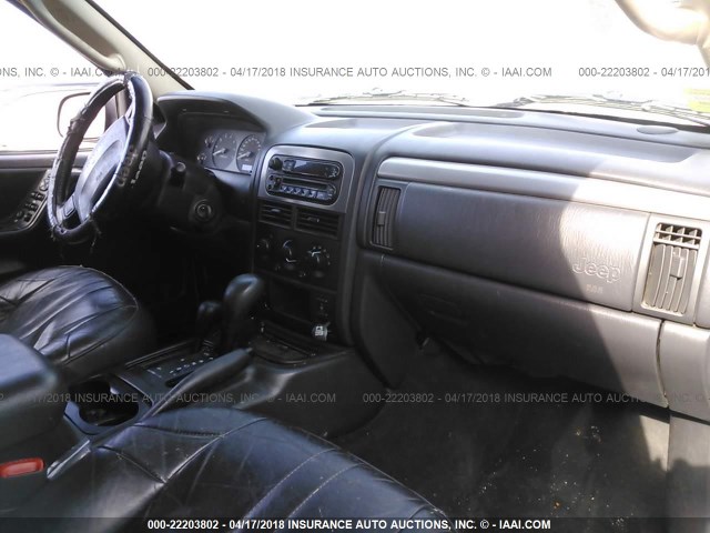 1J4GW48NX4C398899 - 2004 JEEP GRAND CHEROKEE LAREDO/COLUMBIA/FREEDOM SILVER photo 5