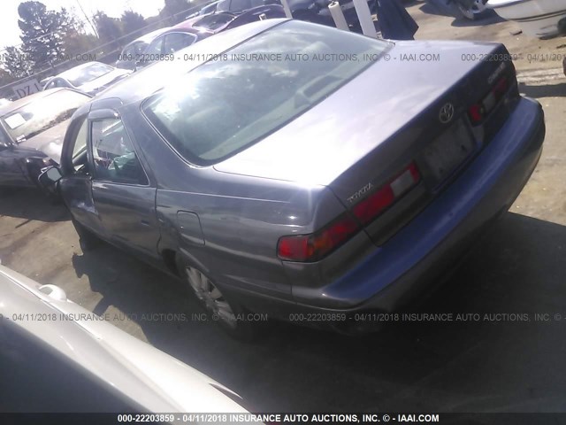 4T1BF22K5VU023755 - 1997 TOYOTA CAMRY CE/LE/XLE GRAY photo 3